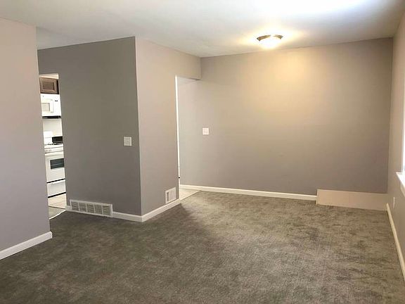 4th image of 3851 11th St