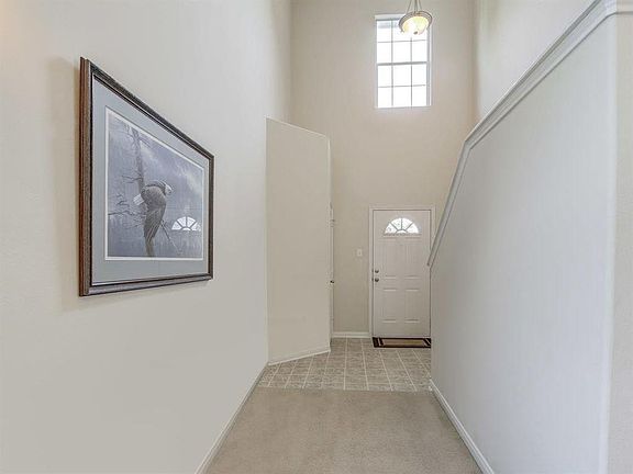 3rd image of 2812 C St