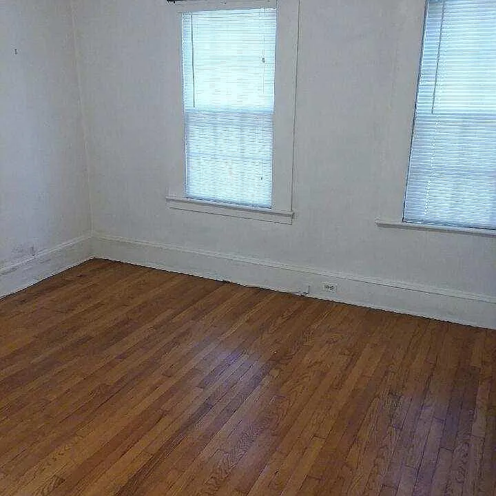Living room 380 degrees views looking from hallway to front of house