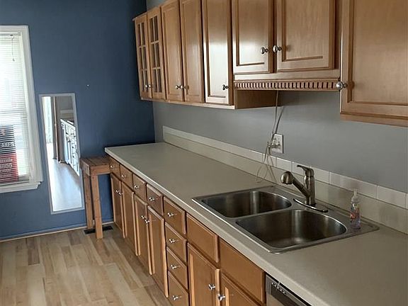 5th image of 37625 Charter Oaks Blvd