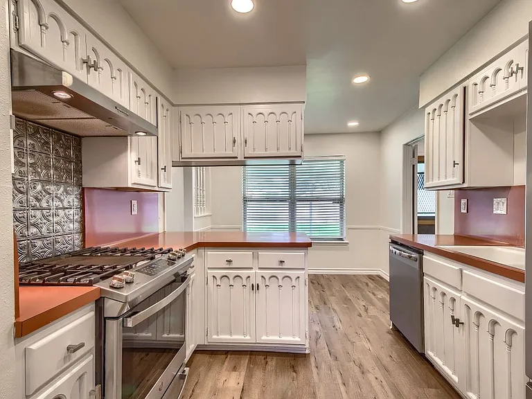 3106 Manila Dr — Photo 12