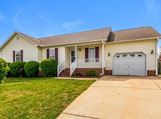 1012 S Willhaven Dr, Fuquay Varina, NC 27526