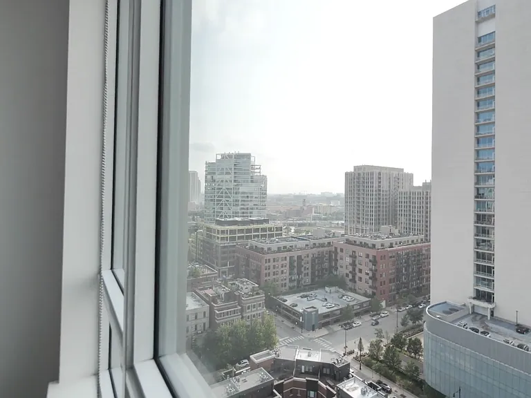 447 W Chicago Ave #1804 — Photo 8