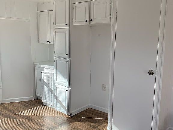 4th image of 523 S Vista Sierra St