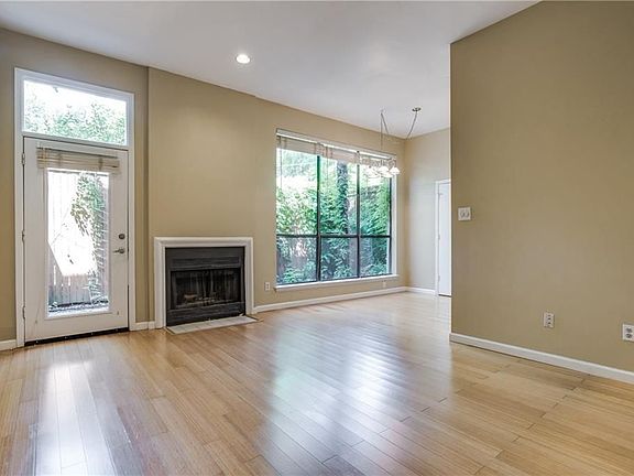 3rd image of 4030 Holland Ave APT 4