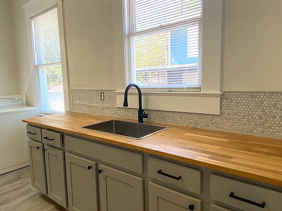 2nd image of 105 W Mohawk Ave APT B