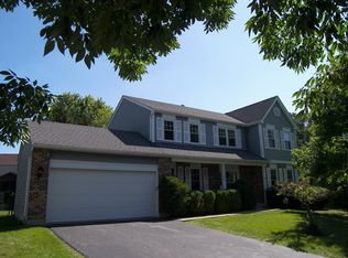 1943 Quincy Ct, Gurnee, IL 60031
