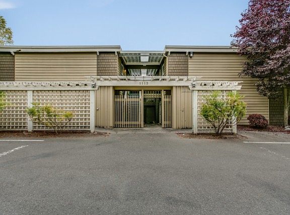 2nd image of 1113 Kirkland Ave #3B