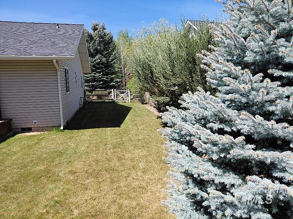 3rd image of 281 Tendoy St