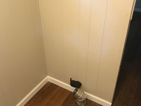 2nd image of 106 Forest Dr