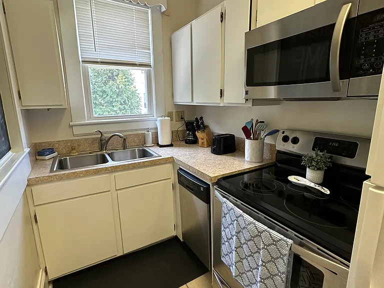 2706 Carolina Ave SW #B — Photo 7