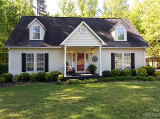 919 Edgewater Dr, Belmont, NC 28012
