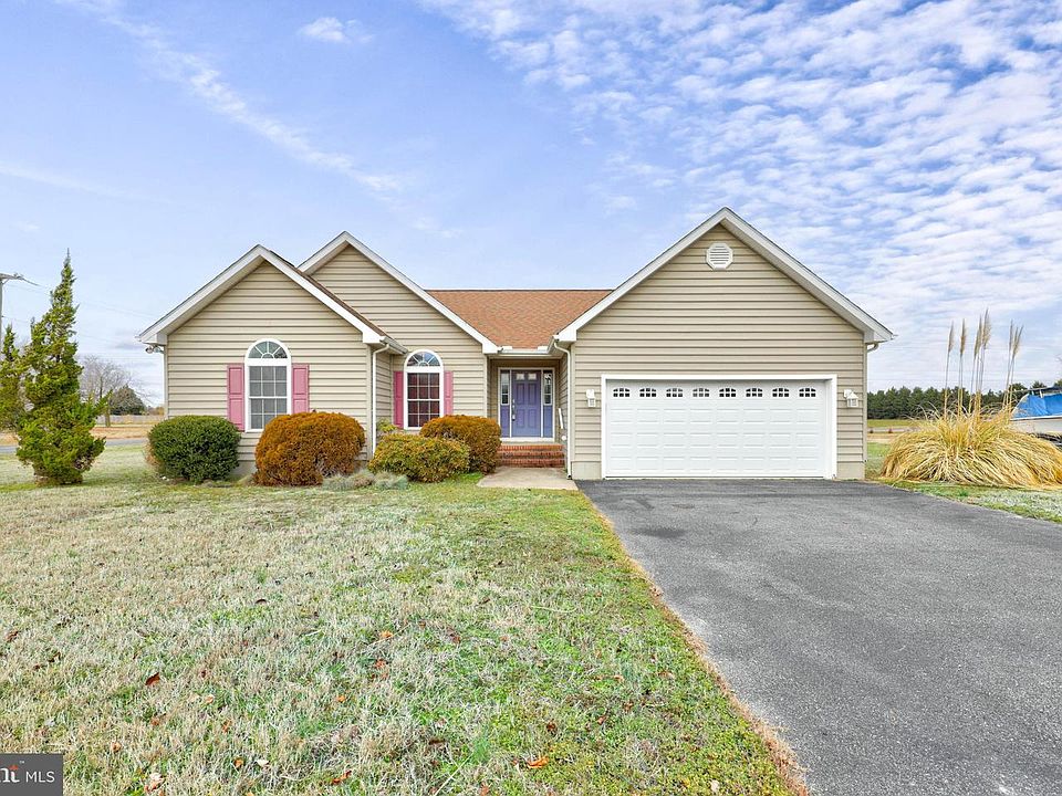 1st image of 32093 Judiths Ln