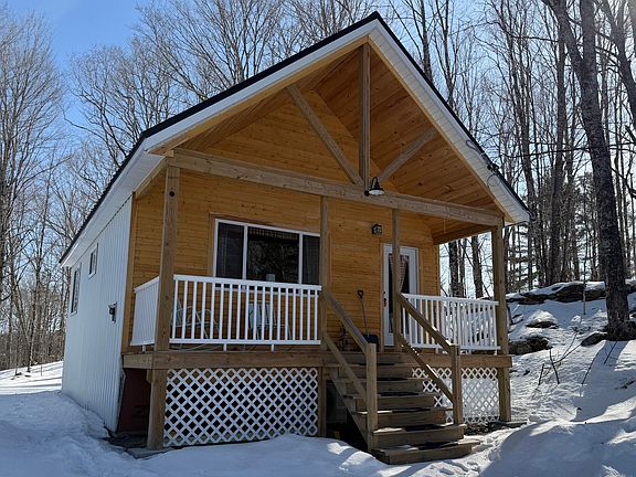 3rd image of 4 Moulton Hill Road