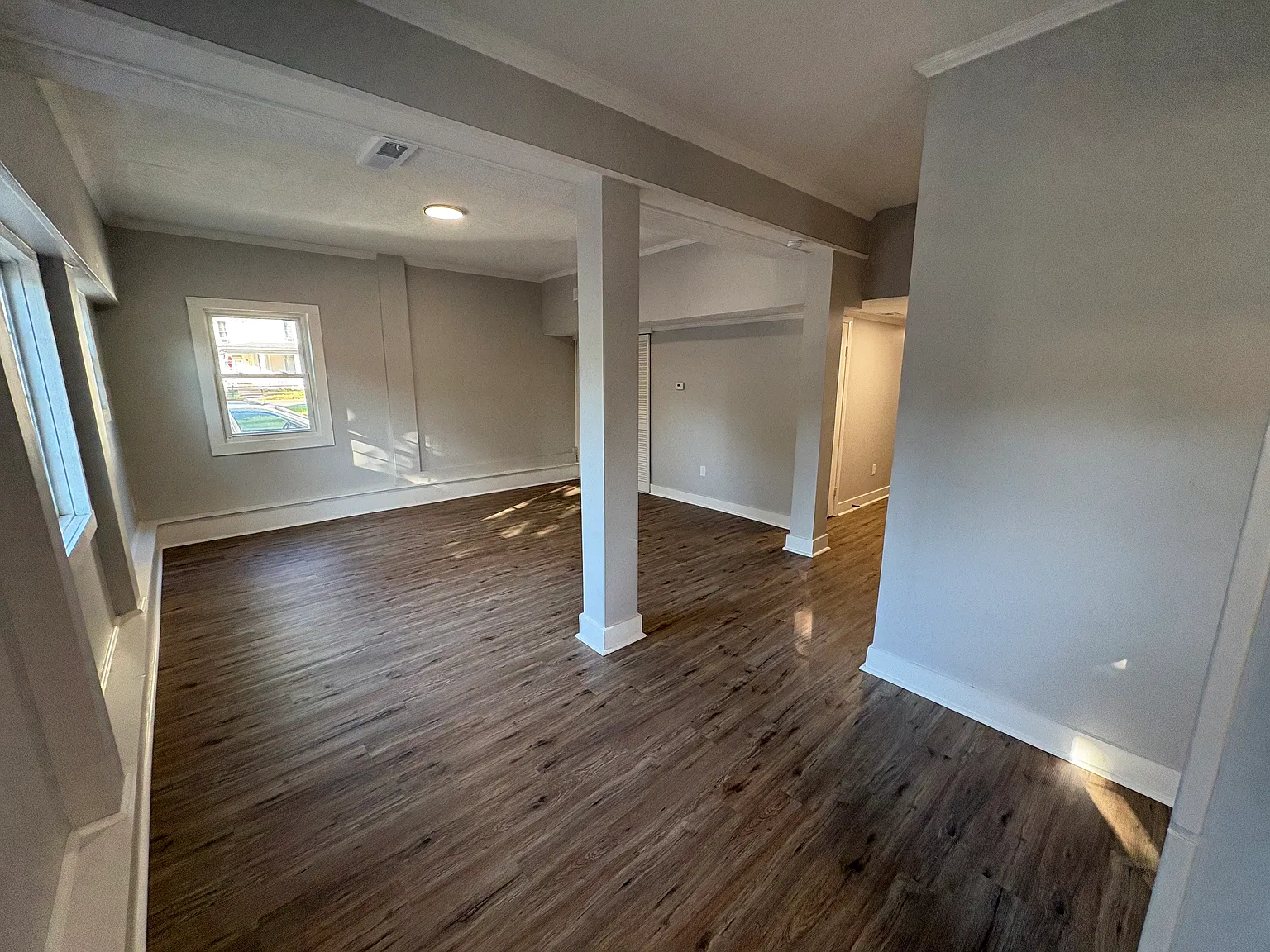 316 N Mt Pleasant Ave — Photo 2