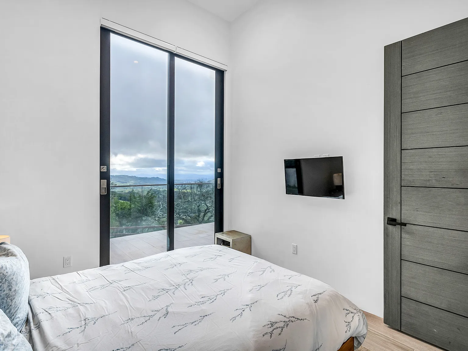 6560 Sonoma Mountain Rd — Photo 4