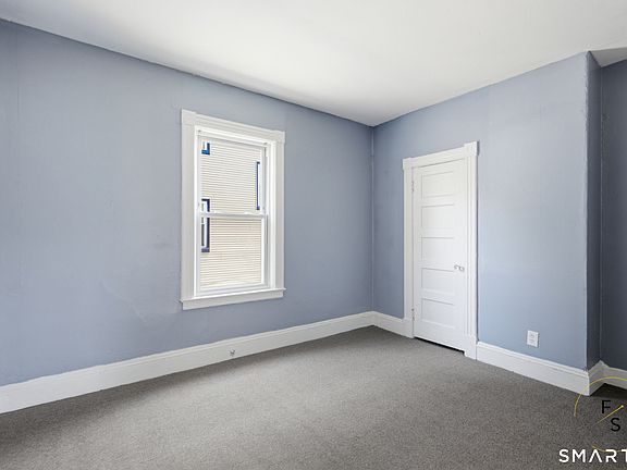 5th image of 2309 Main Street