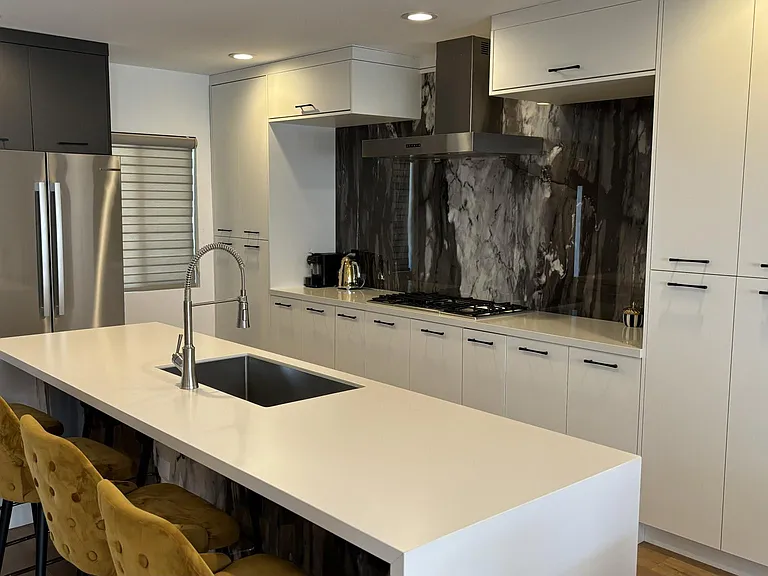 5327 Willis Ave — Photo 2