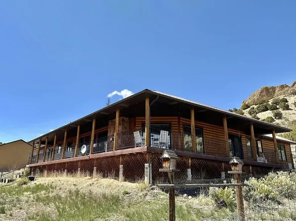 22 Cedar Cliff St, Washam, WY 82938