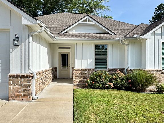 3rd image of 3704-3784 Cottage Park Cir #2c87e904e