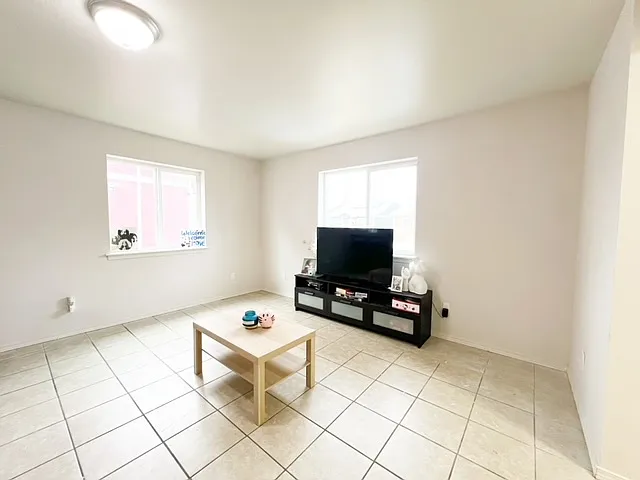 2104 SE Polar Star Way — Photo 7