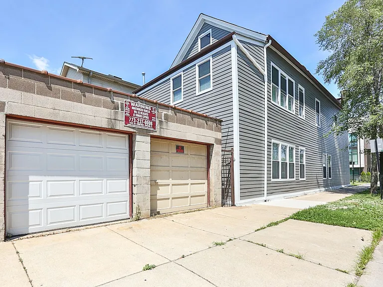 2501 W Cortland St #3 — Photo 11