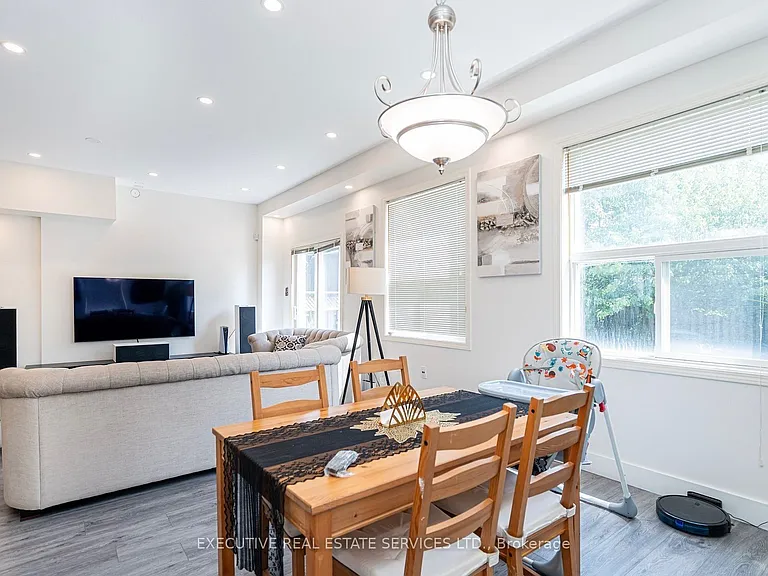 25 Dreamcrest Ct — Photo 17