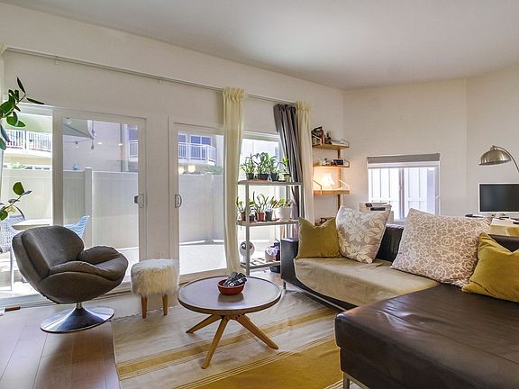 5th image of 5370 La Jolla Blvd Unit 102B
