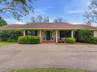 86 Bass Ln, Lumberton, MS 39455
