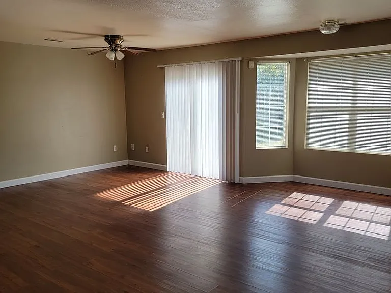 123 Hickory Ridge Dr — Photo 5