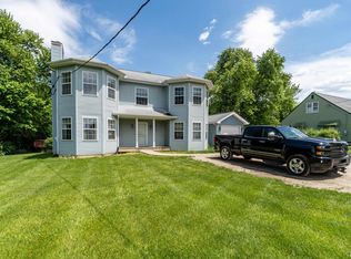 105 S Cummings Ln, Washington, IL 61571