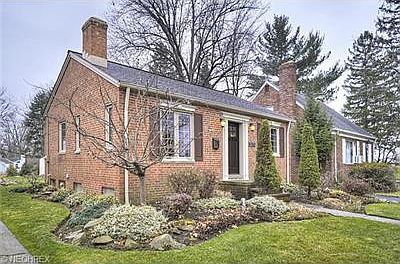 3rd image of 20375 Westover Ave