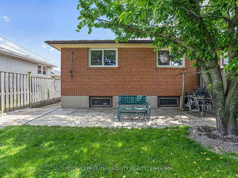 1173 Shadeland Dr — Photo 47