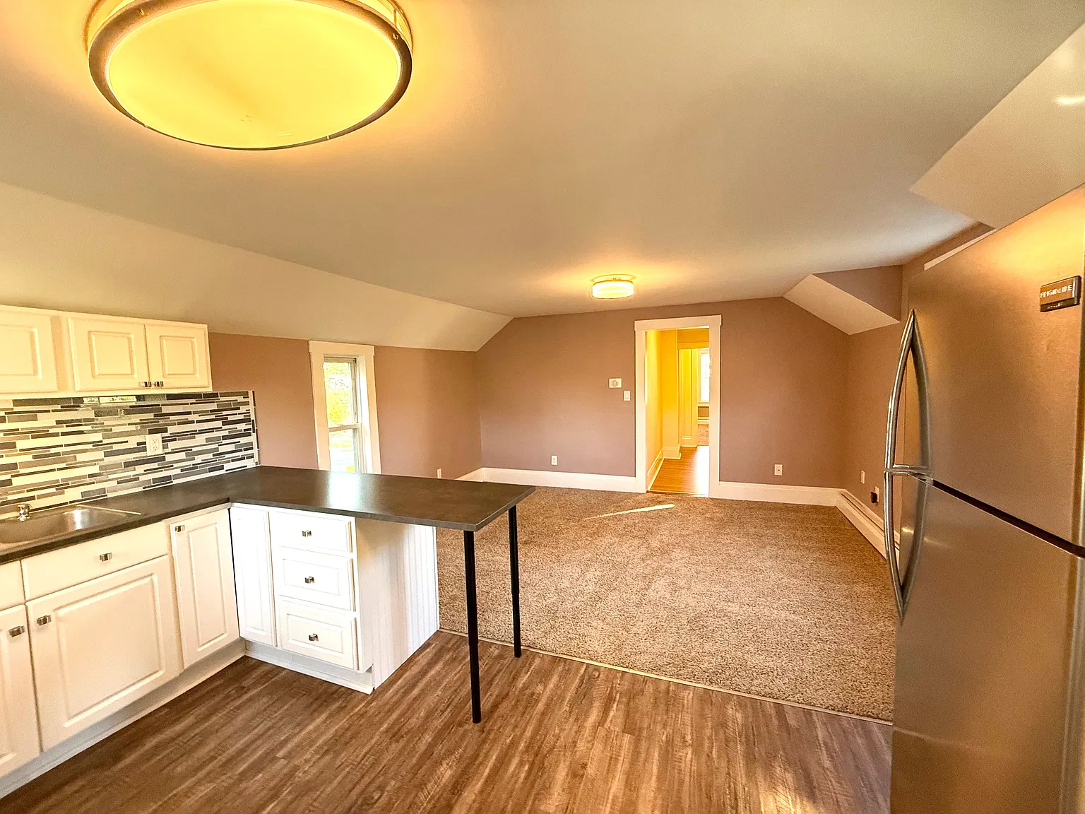 2 bed, 1.0 bath, 750 sqft, $1,950 — Photo 2