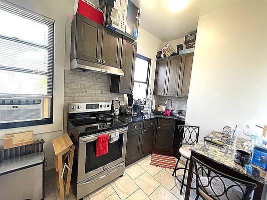 1st image of 3158 46th St #2