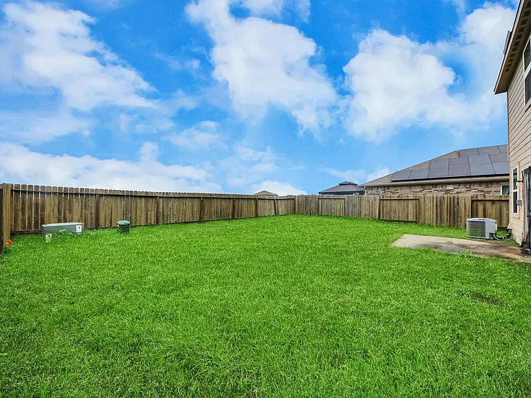 7943 Vacek Meadows Loop — Photo 36
