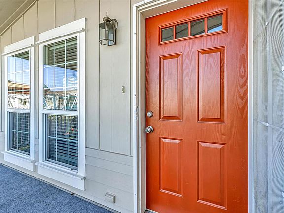 2nd image of 808 Villa Teresa Way #808