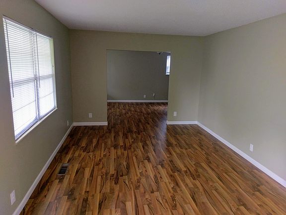 3rd image of 8224 Broken Arrow Dr