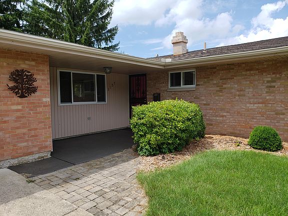 5th image of 3157 Sherwood Park Dr