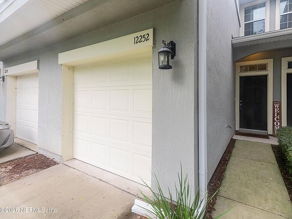 3rd image of 12252 BLACK WALNUT Court