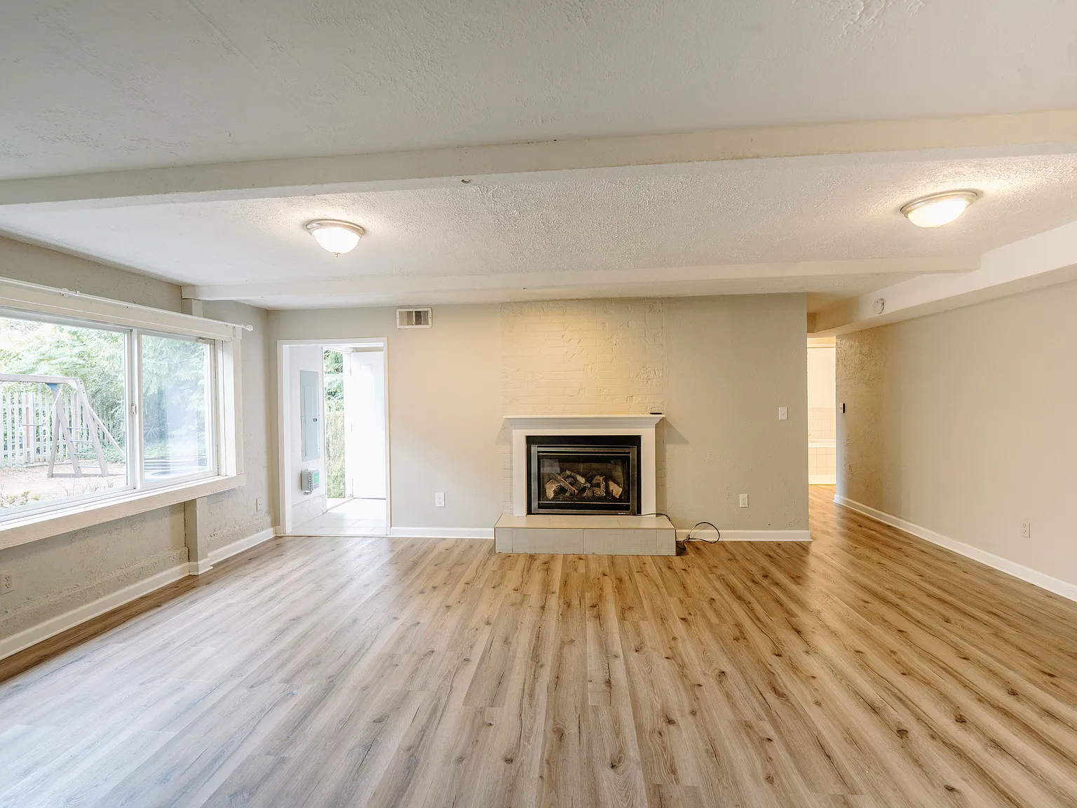 7121 SW 12th Drive — Photo 2