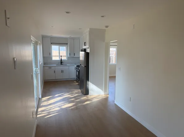 1044 Martin Luther King Jr Ave, Long Beach, CA 90813