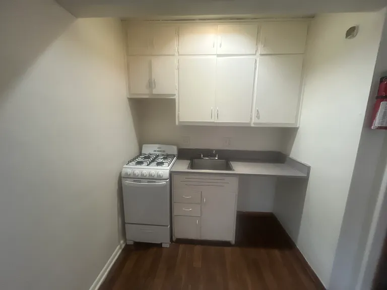 3920 N 6th St #15 — Photo 3