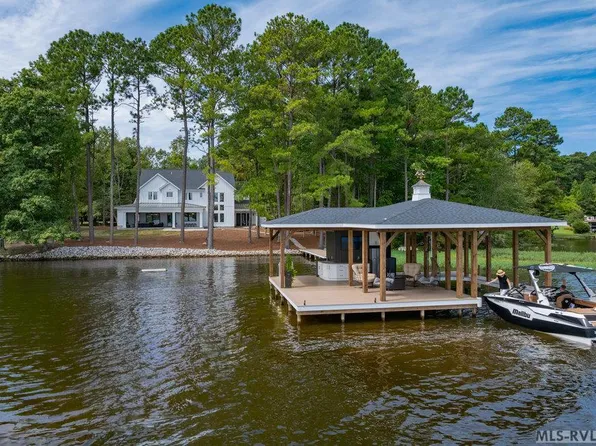 175 S Robinson Dr, Macon, NC 27551