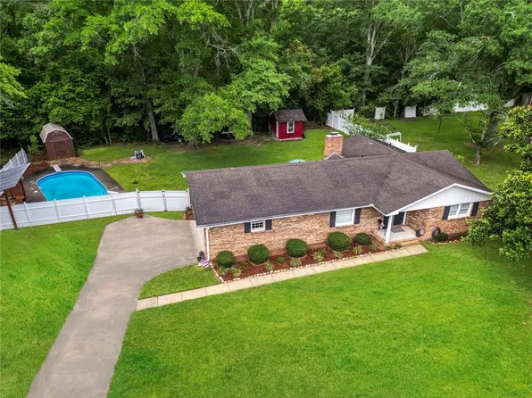 6071 Fountain Dr, Macon, GA 31216