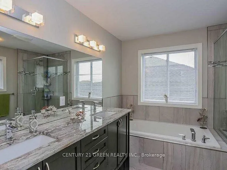 1221 Gough Rd #UPPER LEVEL — Photo 11