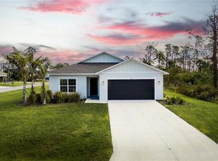 141 Hobo Rd, Rotonda West, FL 33947