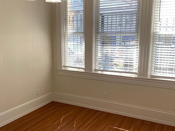 5th image of 107 Shotwell St