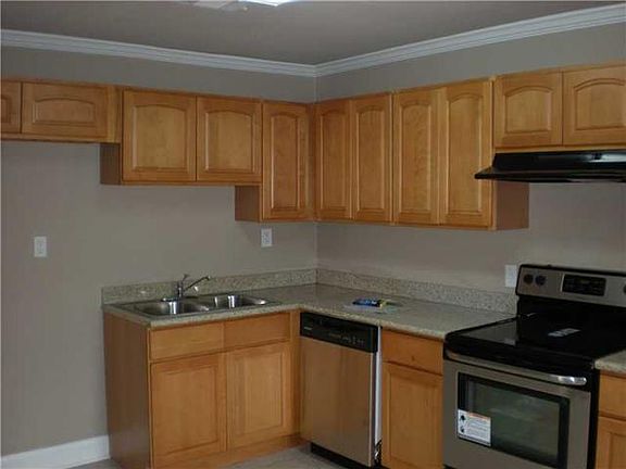 2nd image of 51 Mason Ave