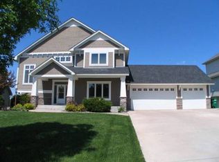 13403 Danube Ln, Rosemount, MN 55068